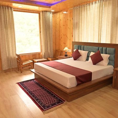 Hotel Royal Galaxy Tirthan Banjār Kültér fotó